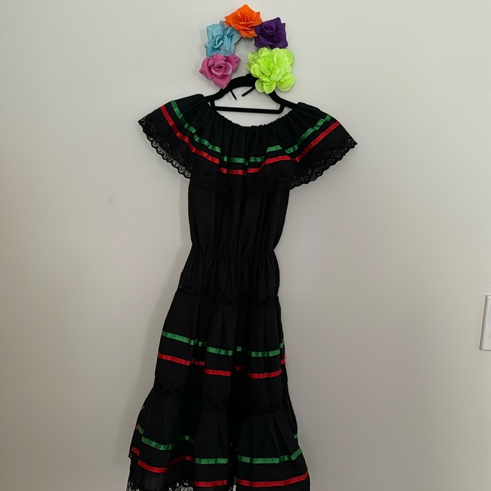 Senorita dress for a dance or dress up with flower head band